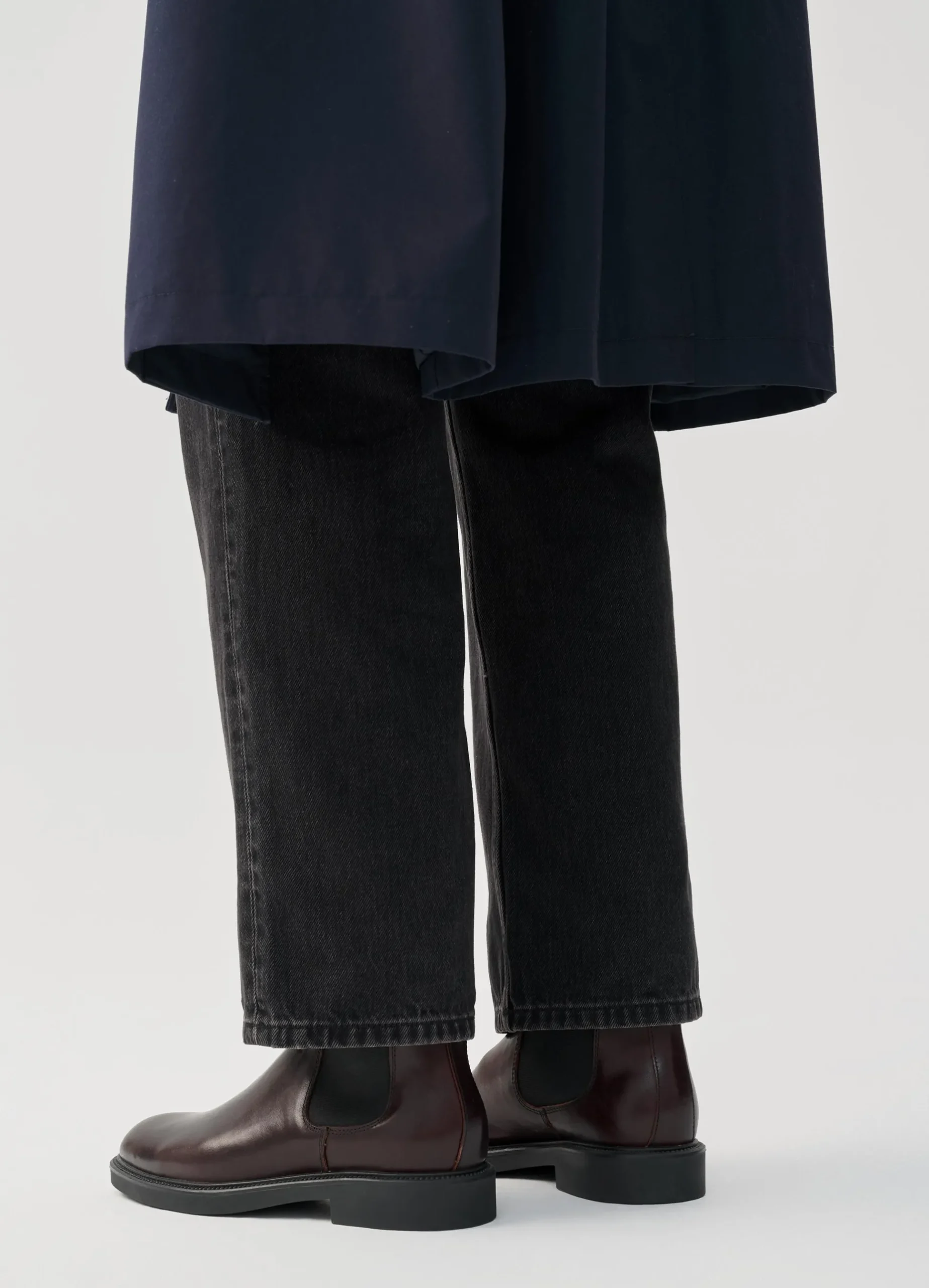 ALEX M LAARZEN