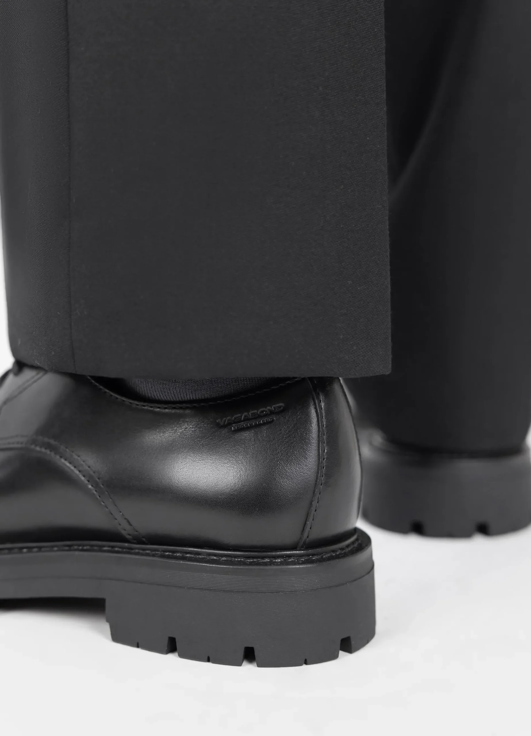 CAMERON SCHOENEN
