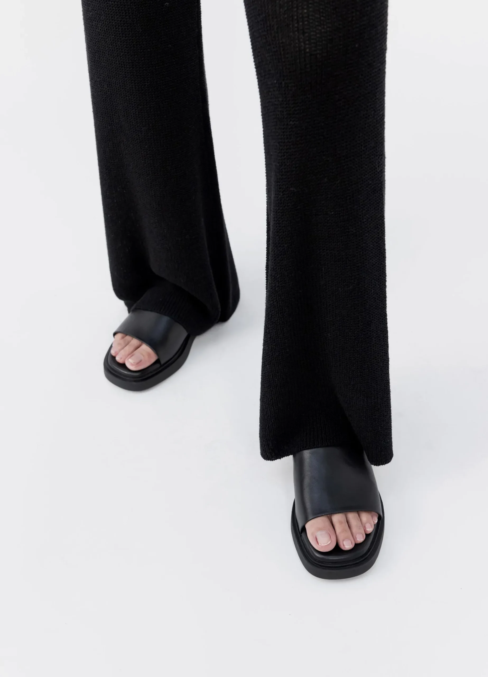 CONNIE SANDALEN
