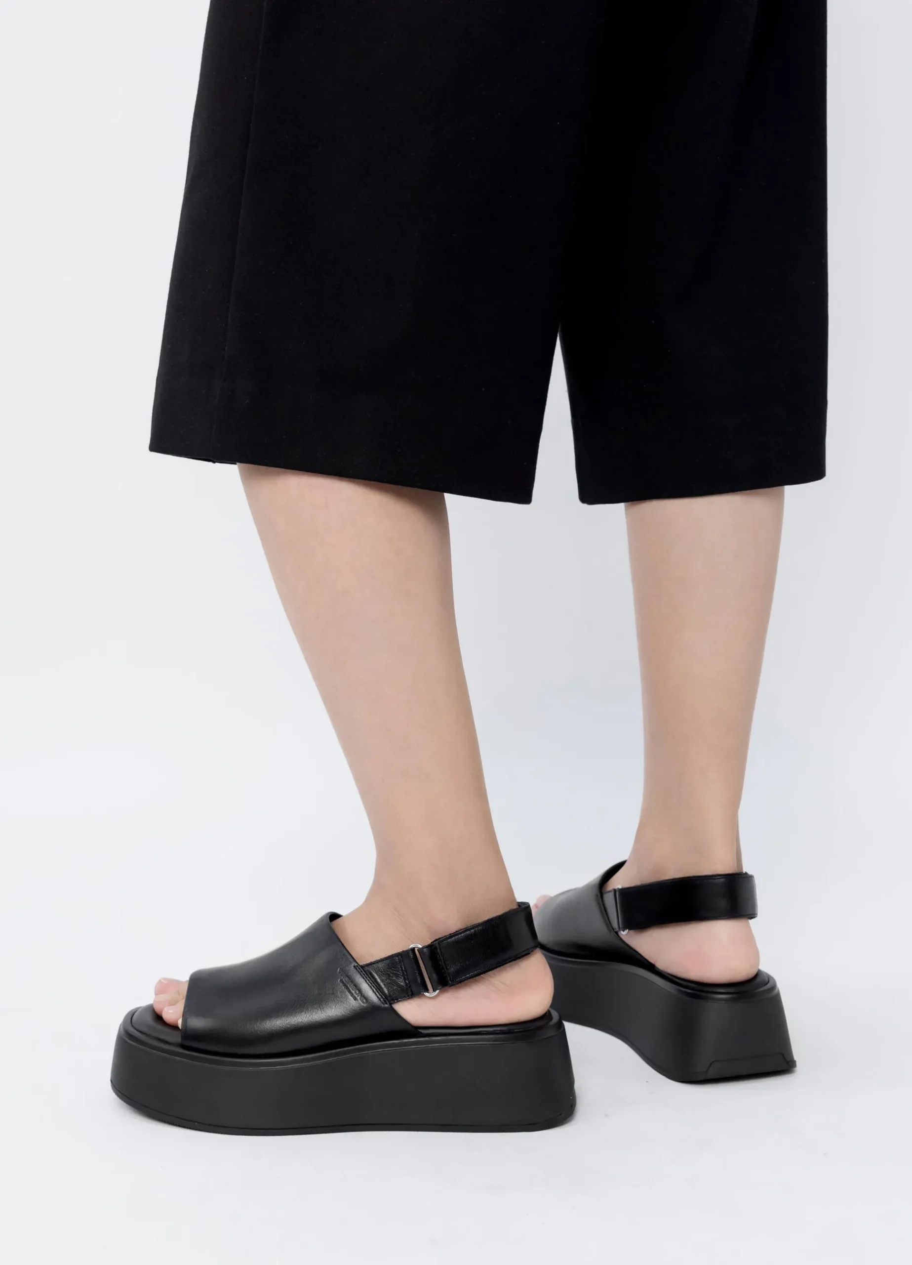 COURTNEY SANDALEN