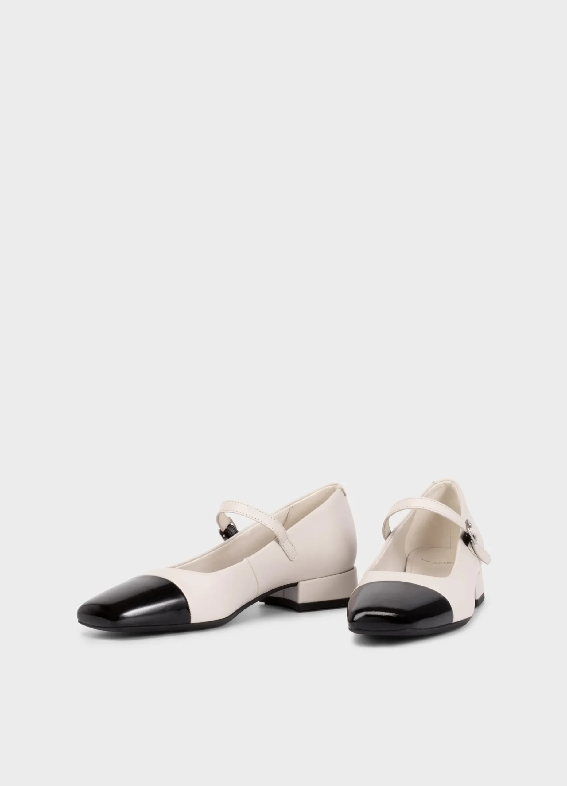 DEBBI PUMPS