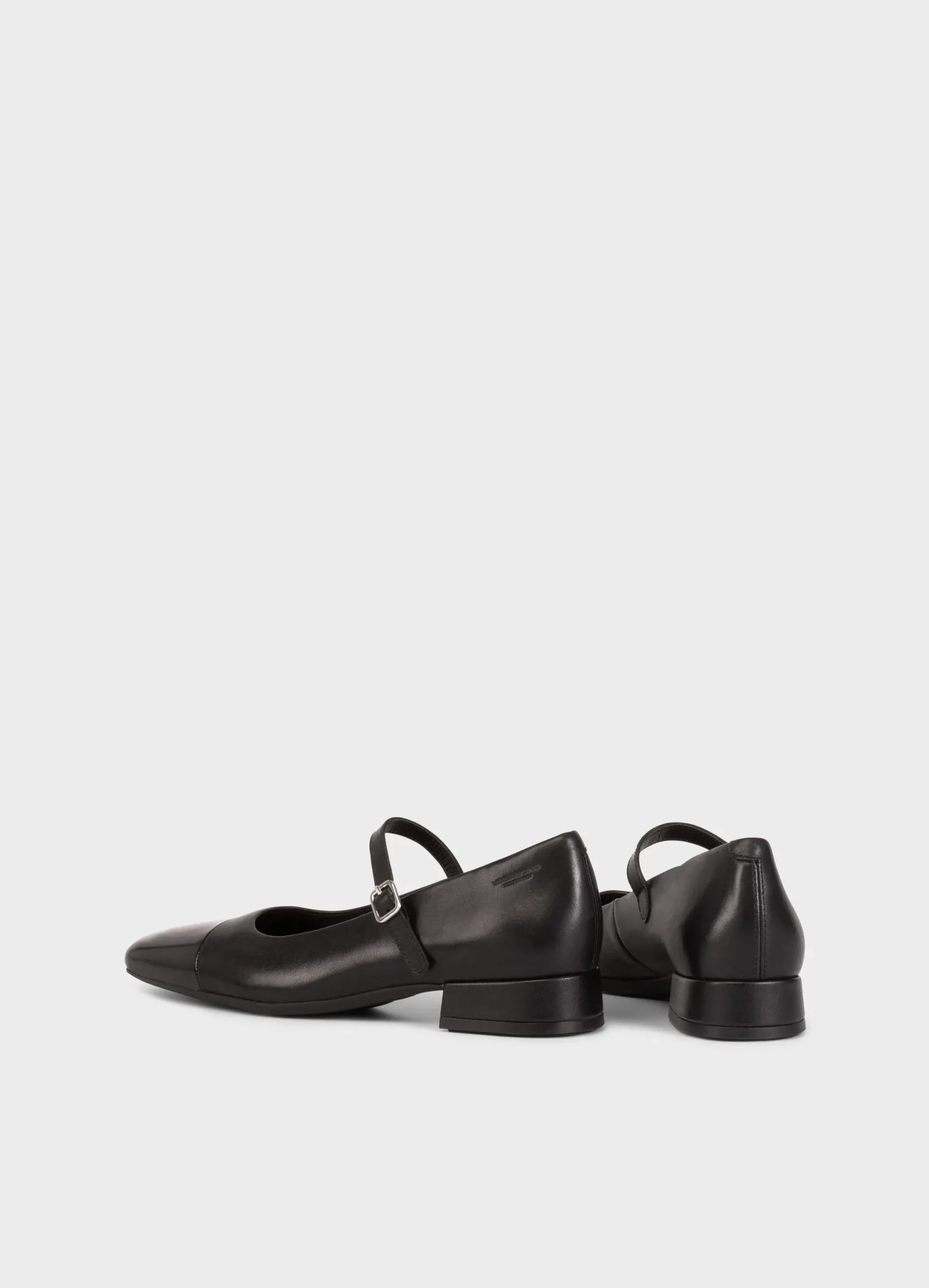 DEBBI PUMPS