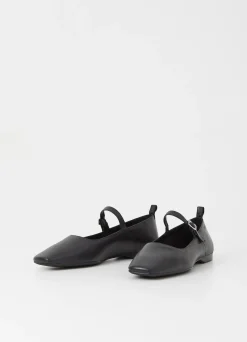 DELIA SCHOENEN