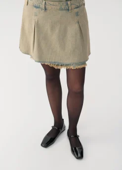 DELIA SCHOENEN