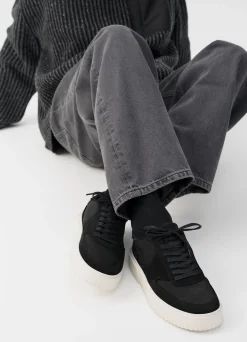 DEREK SNEAKERS