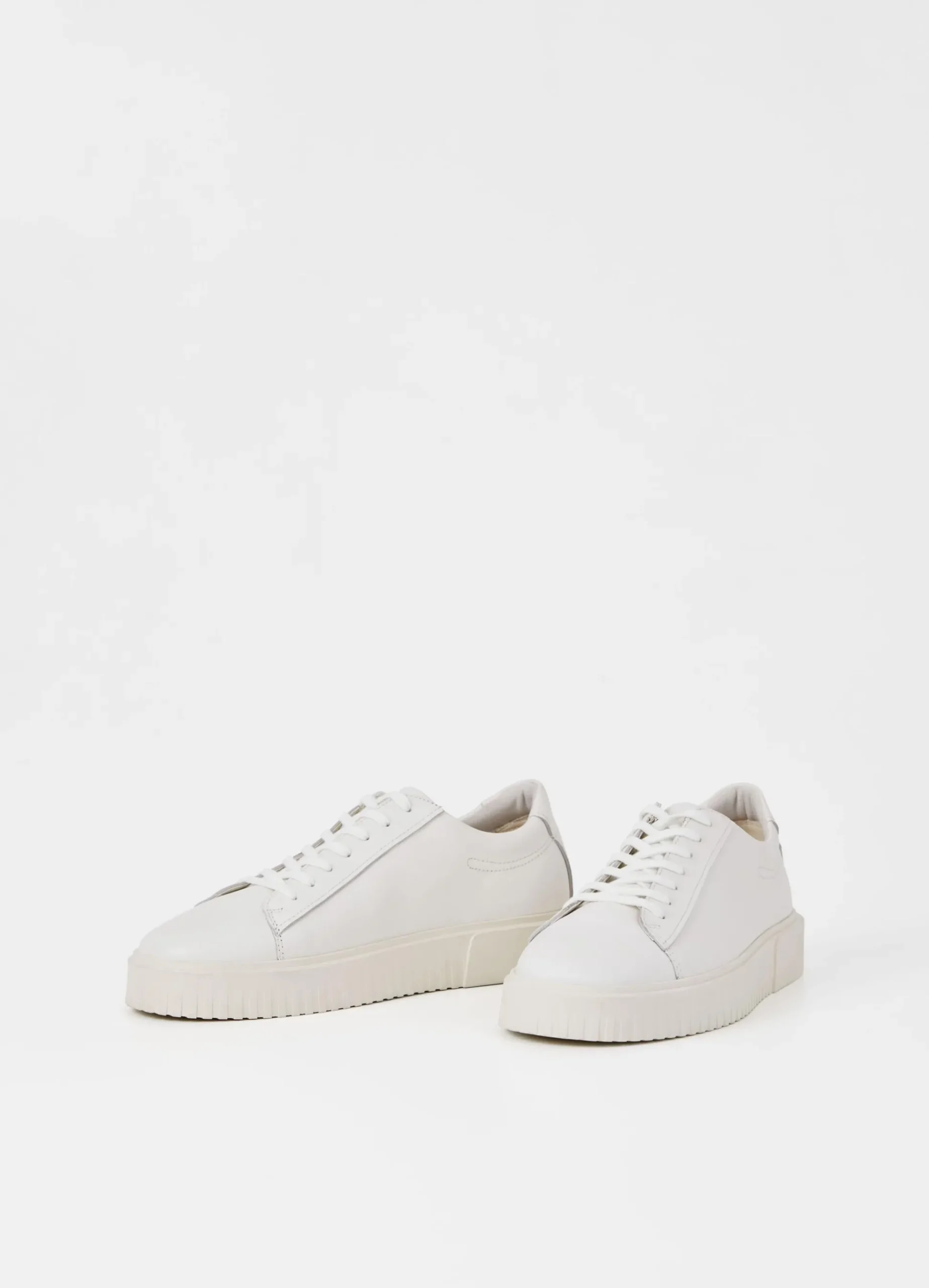 DEREK SNEAKERS