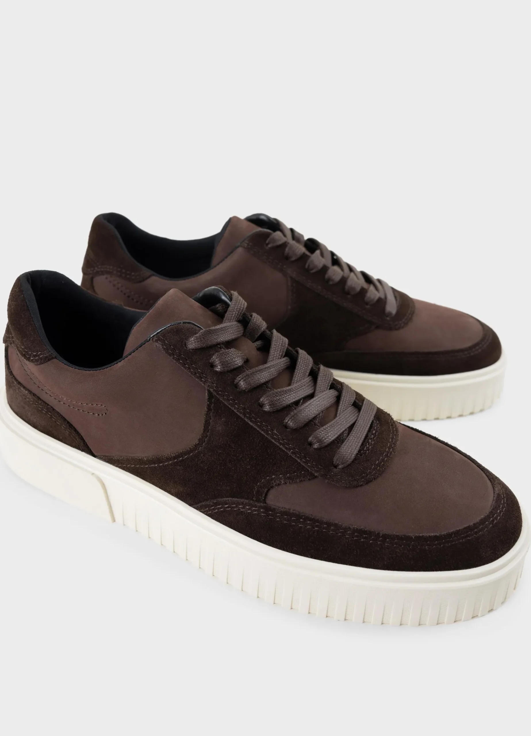 DEREK SNEAKERS