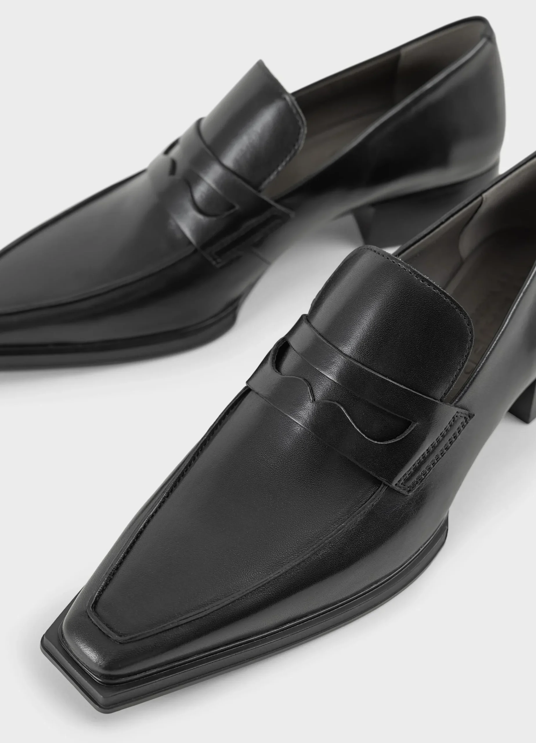 EIDA LOAFER