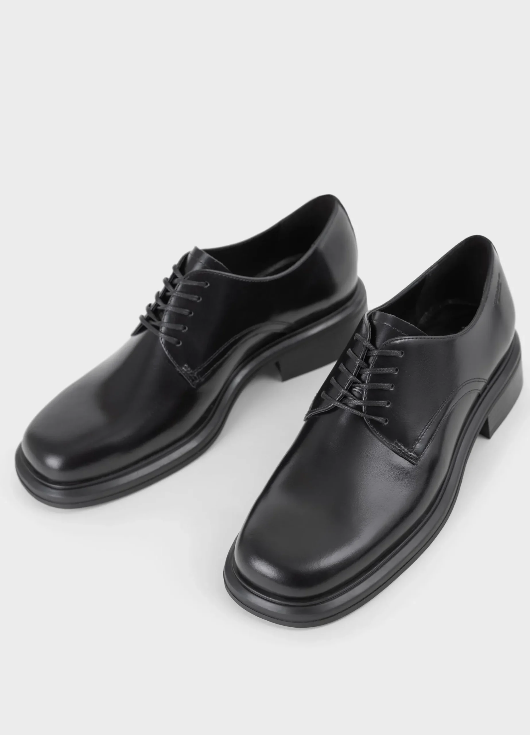 ELLIS SCHOENEN