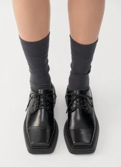EYRA SCHOENEN