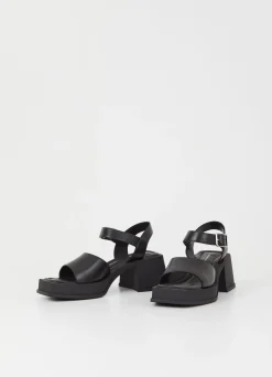 HENNIE SANDALEN