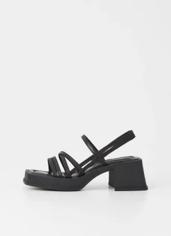 HENNIE SANDALEN
