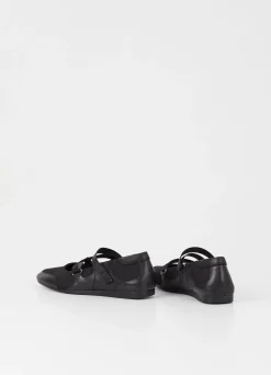 HILLARY SCHOENEN
