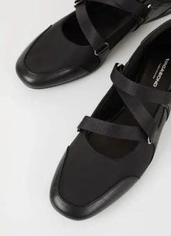 HILLARY SCHOENEN