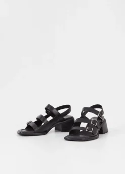 INES SANDALEN