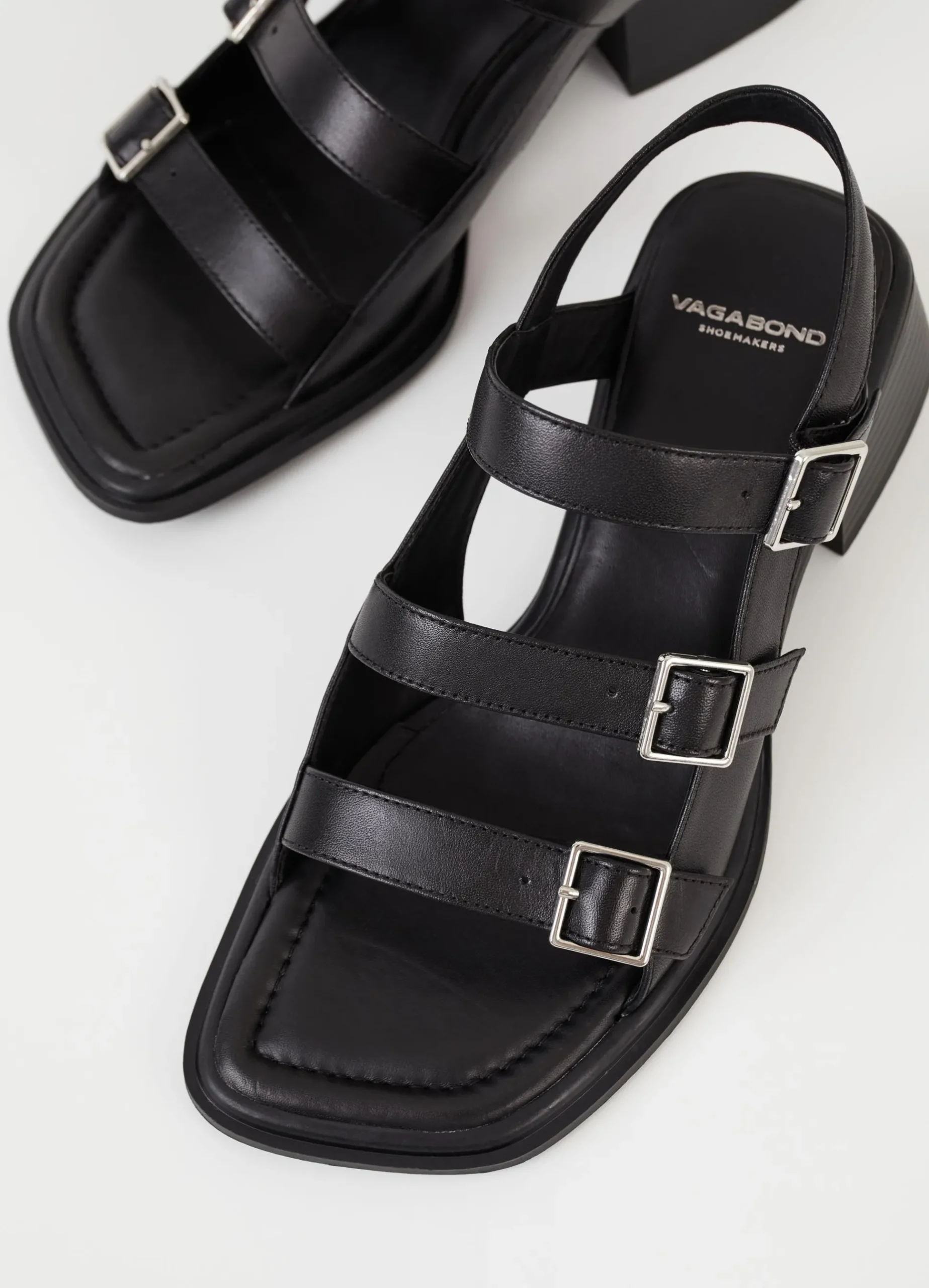 INES SANDALEN