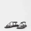 IZZY SANDALEN