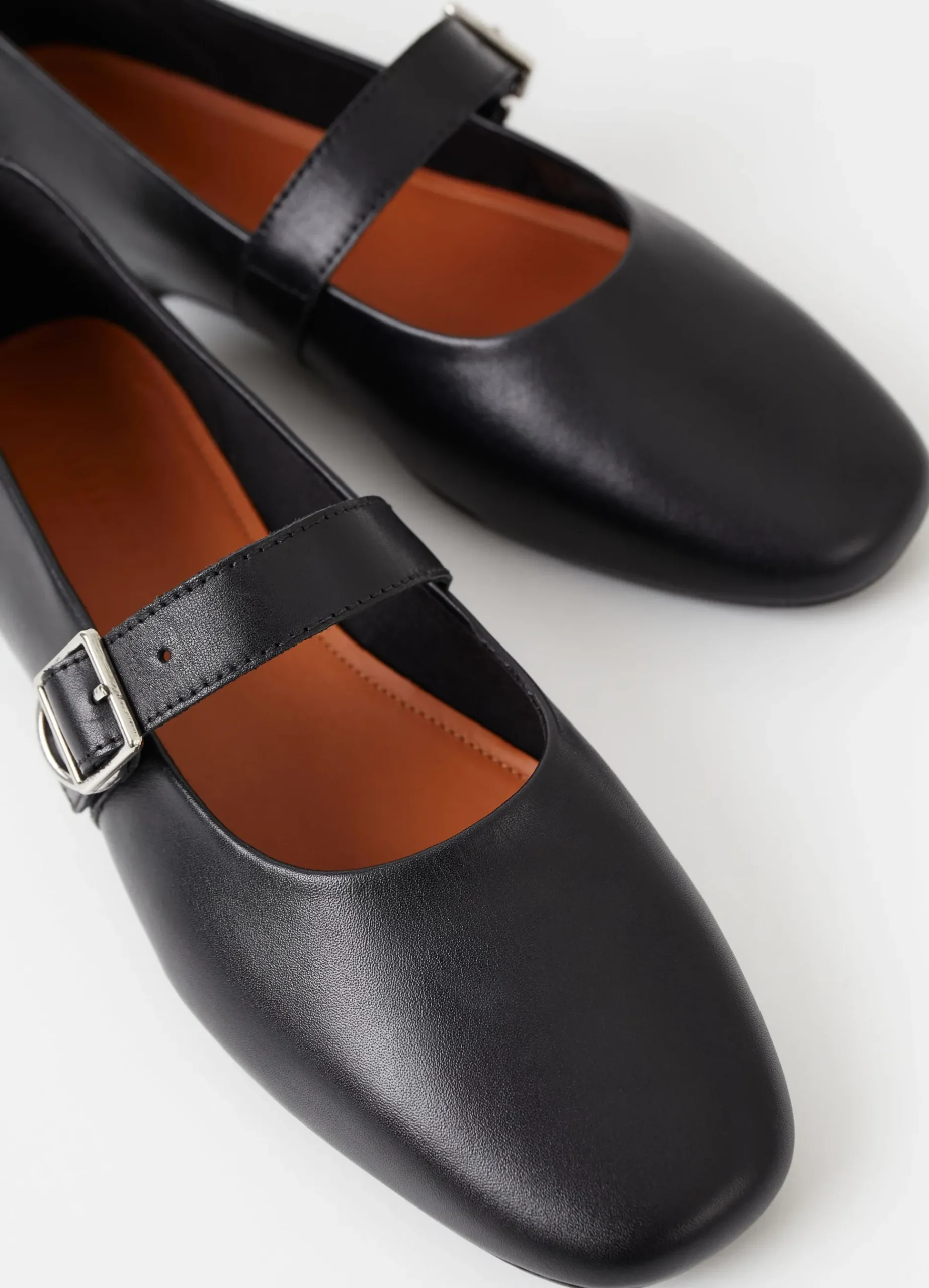 JOLIN SCHOENEN