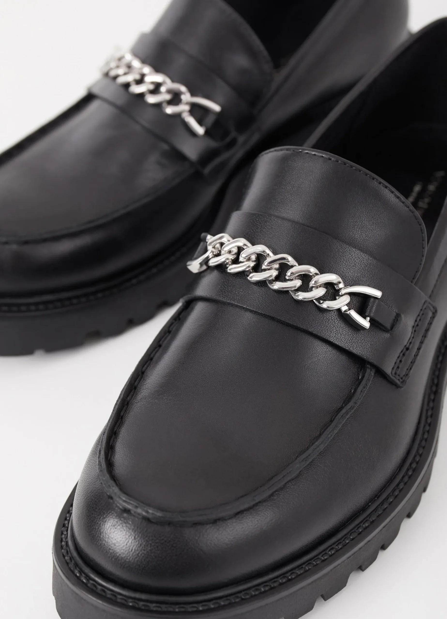 KENOVA LOAFER