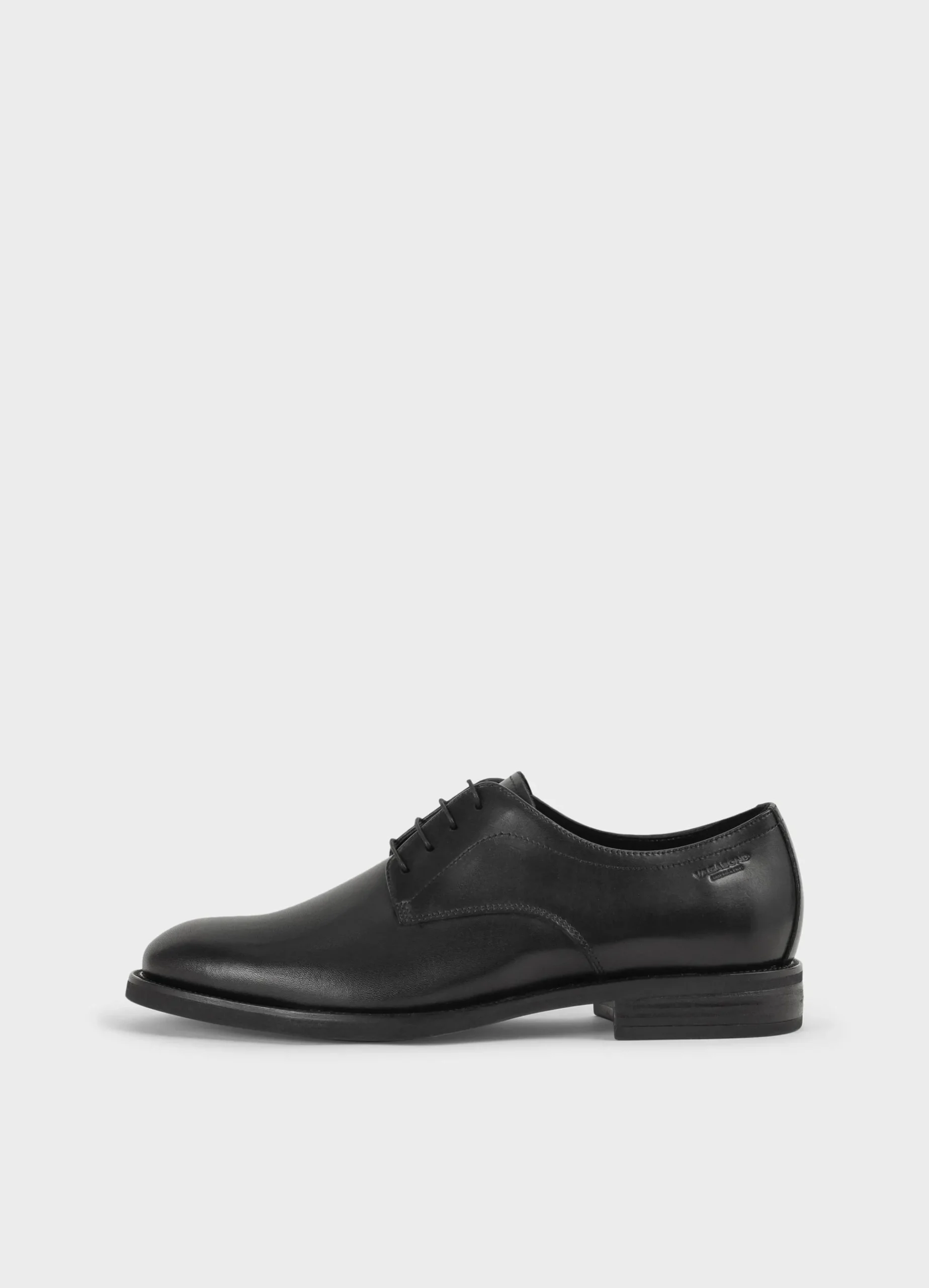 MARIO SCHOENEN