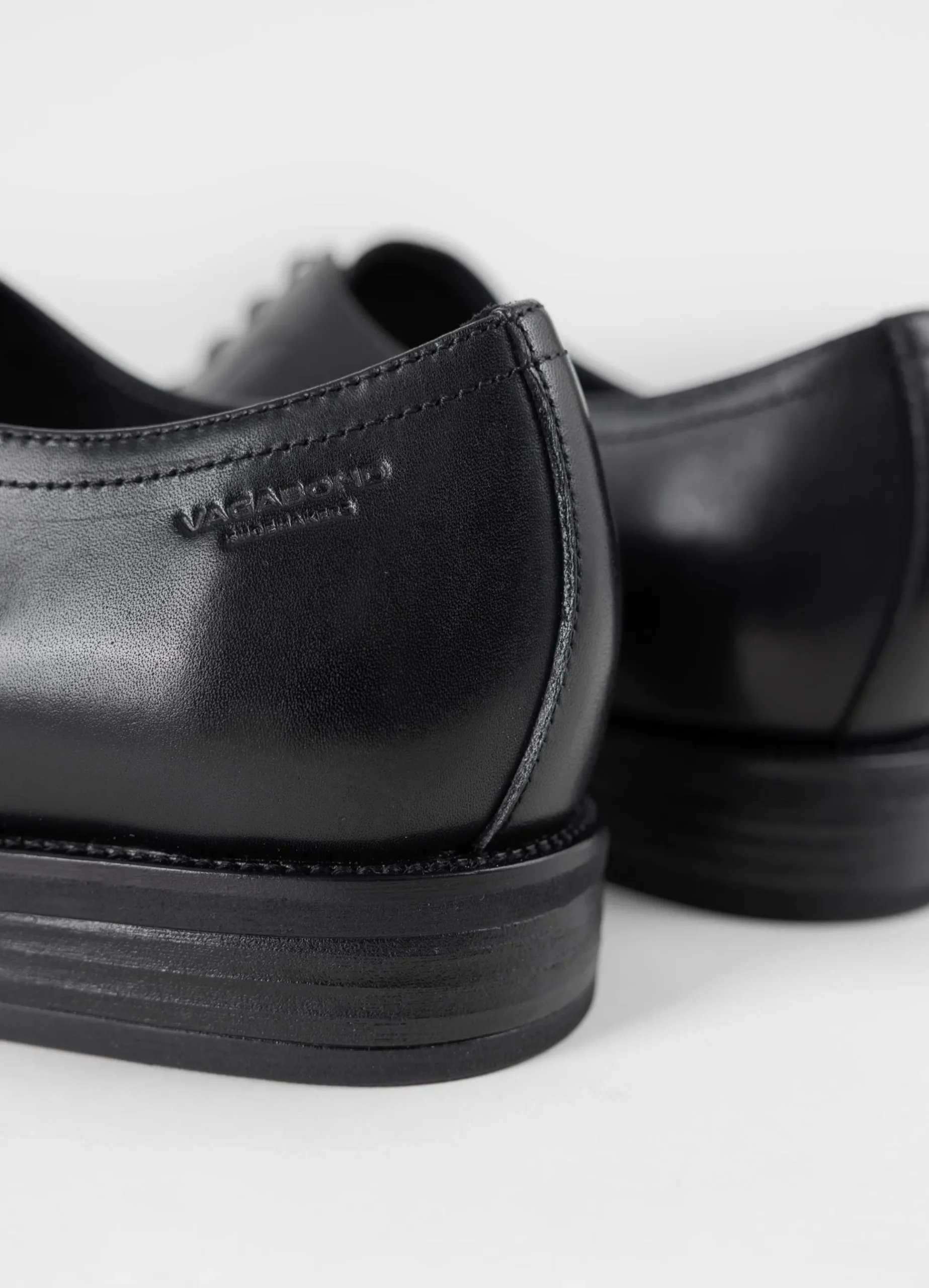 MARIO SCHOENEN