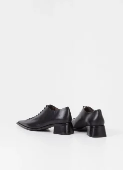 SAMIRA SCHOENEN