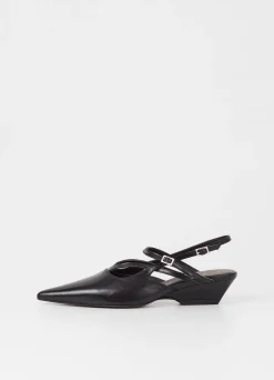 SONYA PUMPS