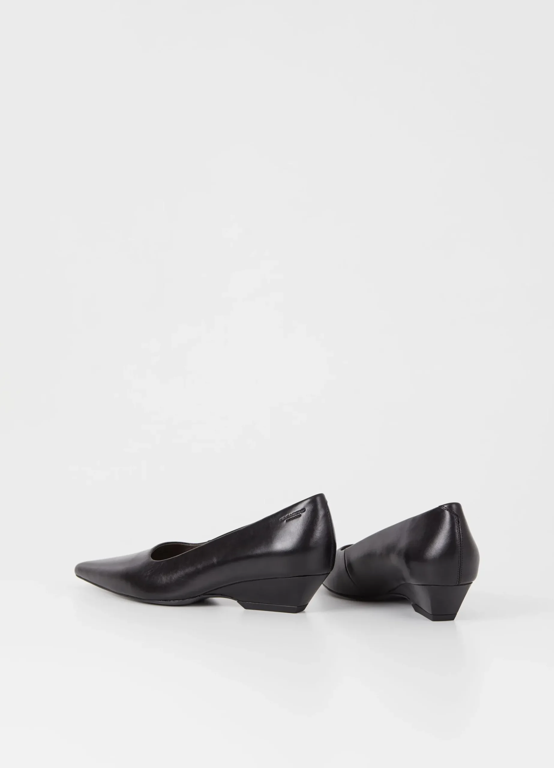 SONYA PUMPS
