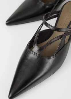 SONYA PUMPS