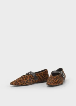 WIOLETTA SCHOENEN