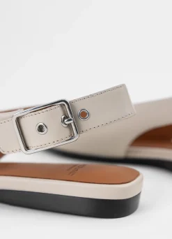 WIOLETTA SCHOENEN