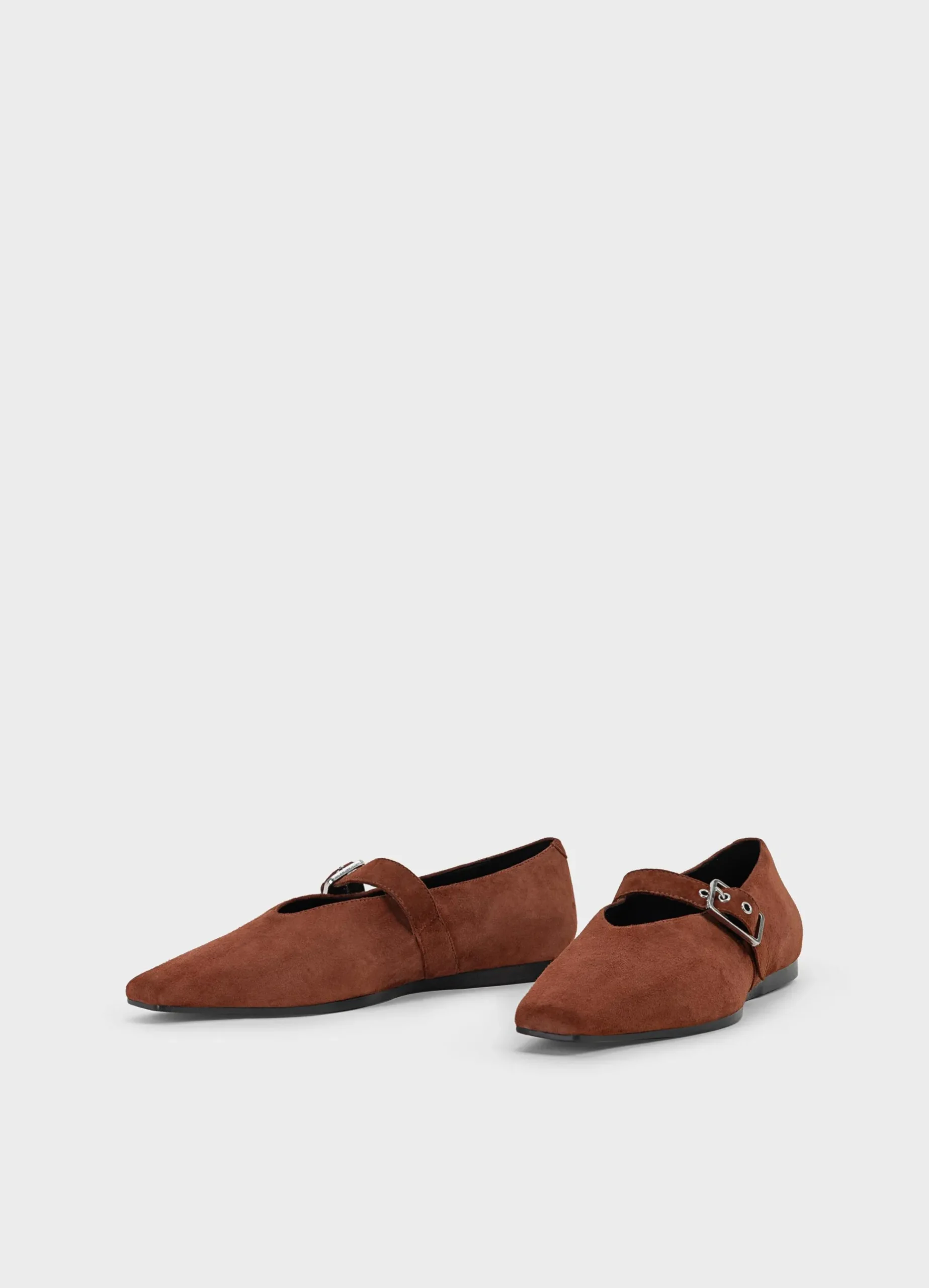 WIOLETTA SCHOENEN