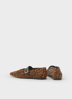 WIOLETTA SCHOENEN