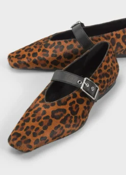 WIOLETTA SCHOENEN