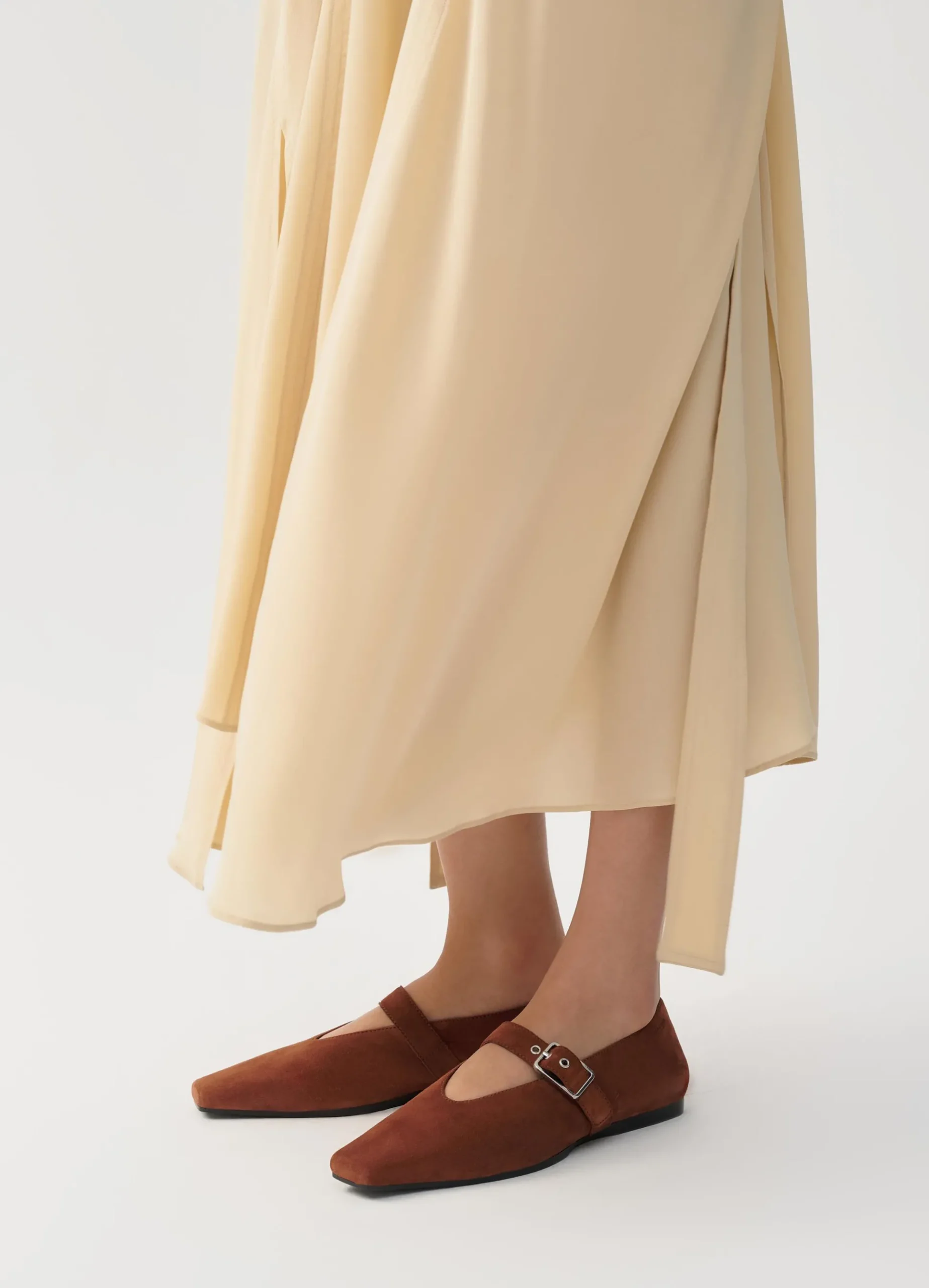 WIOLETTA SCHOENEN
