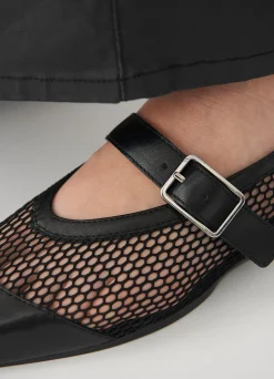 WIOLETTA SCHOENEN