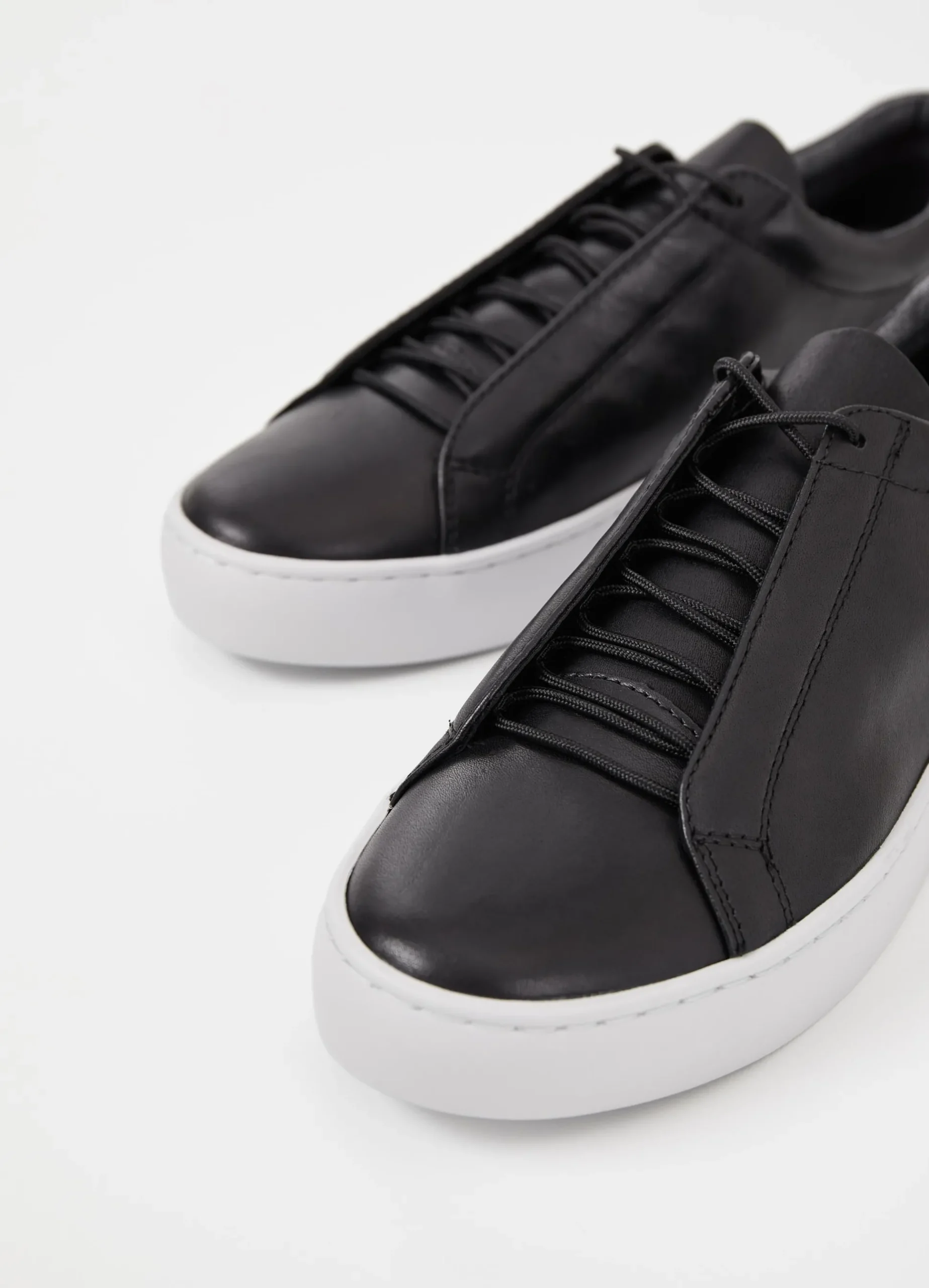 ZOE SNEAKERS